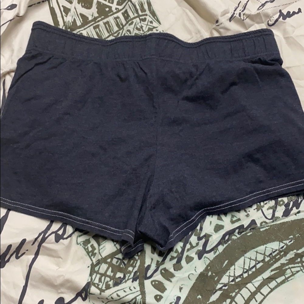 Shorts - Picture 4 of 4